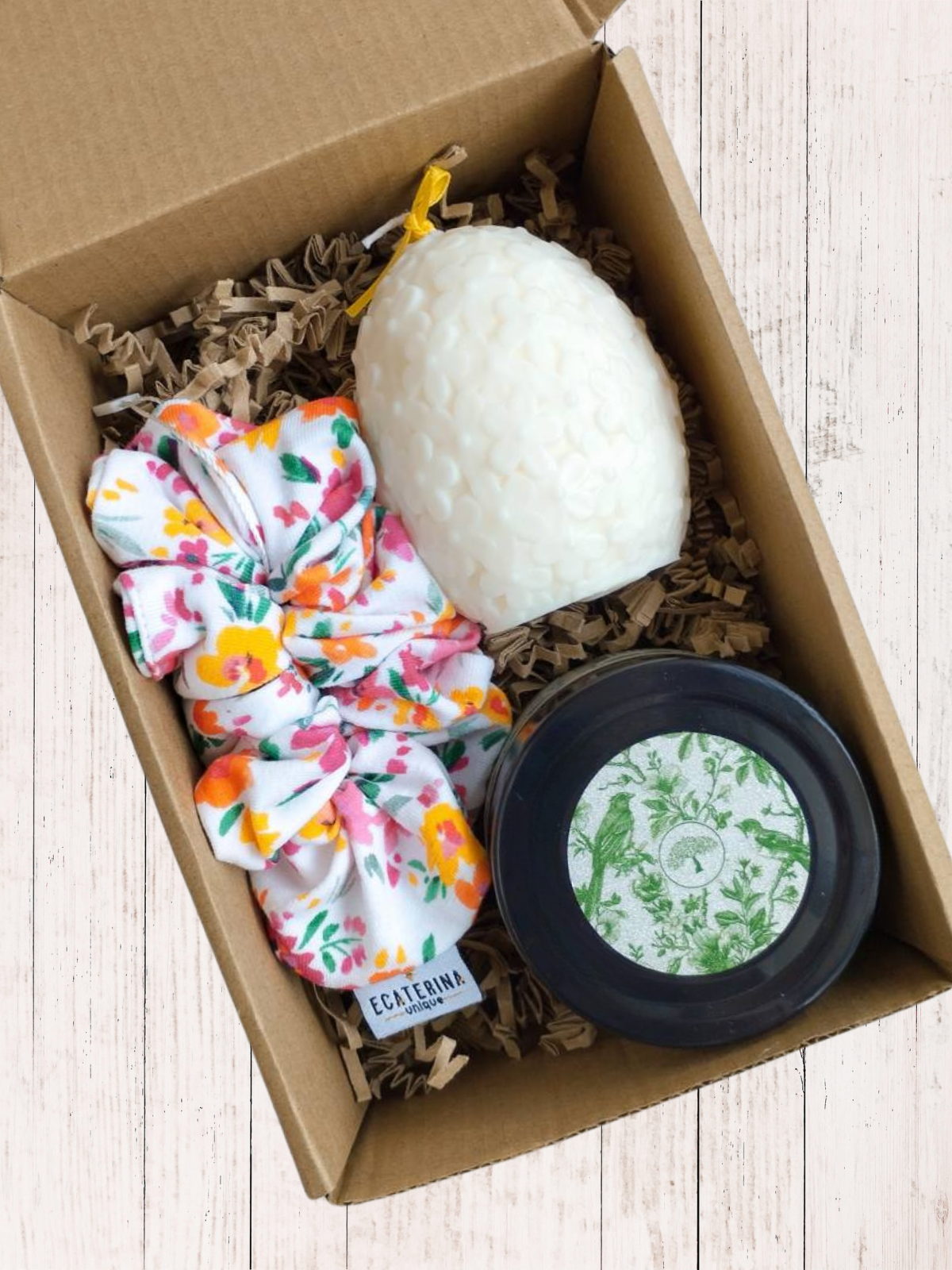 Easter Treats Caramel Pistachio Giftbox Think Gift