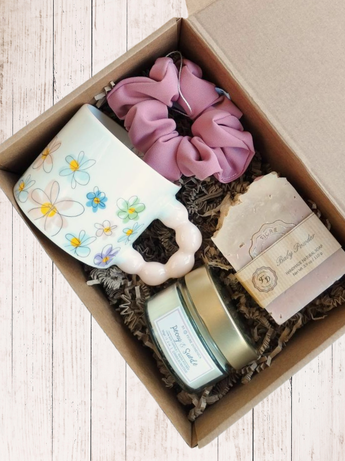 Floral Hug Blush Pink & Powder Giftbox Think Gift