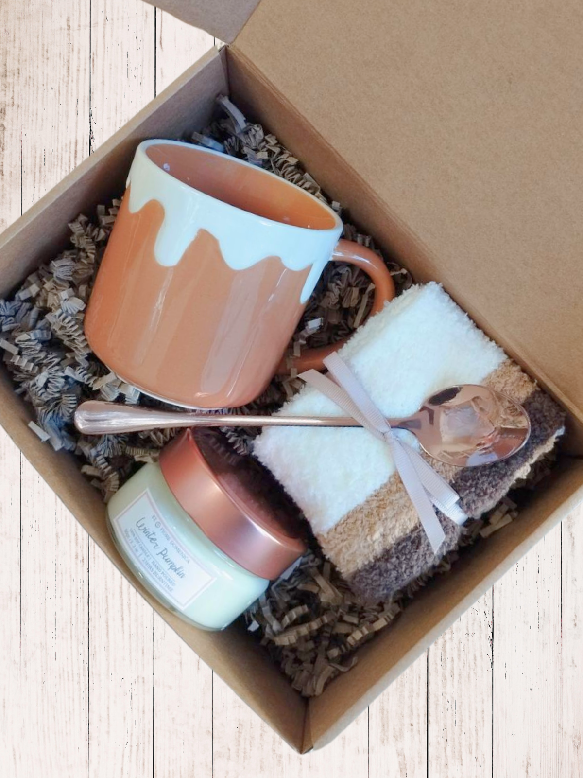 The Cinnamon Roll Giftbox Think Gift