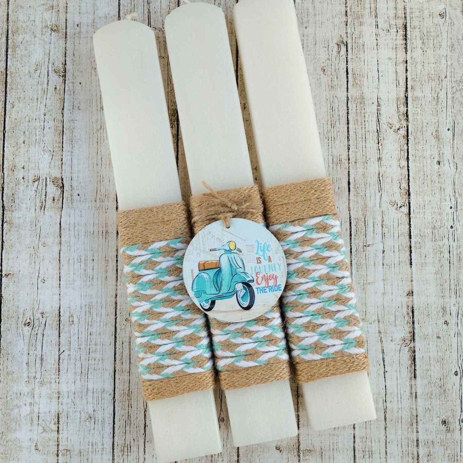 Αρωματική Λαμπάδα με ξύλινο στοιχείο Βέσπα Enjoy the Ride Think Gift